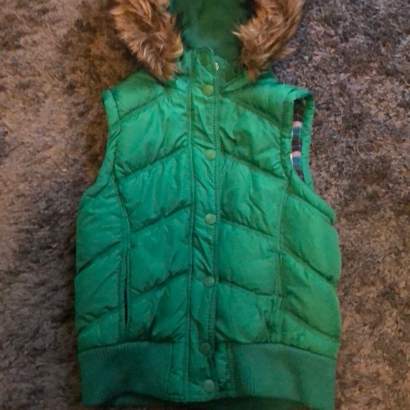 Vest - Picture 3 of 4